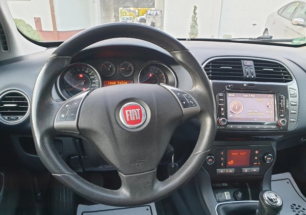 Fiat Bravo cena 18500 przebieg: 188000, rok produkcji 2010 z Bytów małe 232